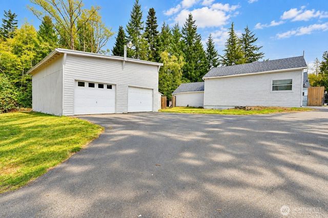 2272 Long Lake Road SE, Port Orchard, WA 98366