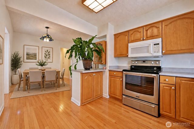 2272 Long Lake Road SE, Port Orchard, WA 98366