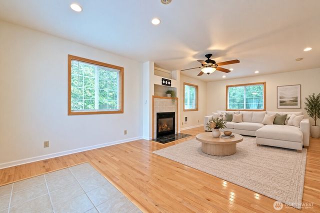 2272 Long Lake Road SE, Port Orchard, WA 98366
