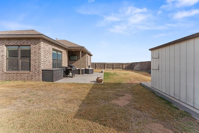 6918 Yellow Rose Ct, Midland, TX 79705