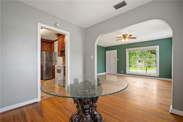 111 Esplanade Avenue, Mobile, AL 36606