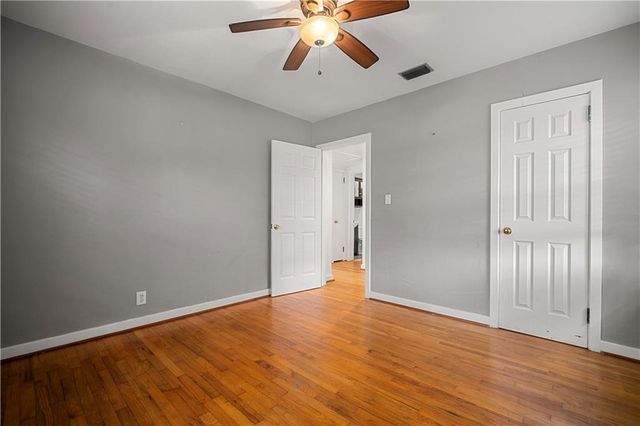 111 Esplanade Avenue, Mobile, AL 36606