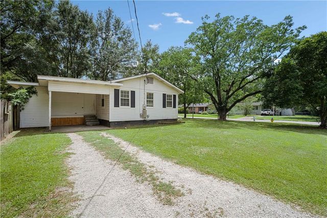 111 Esplanade Avenue, Mobile, AL 36606