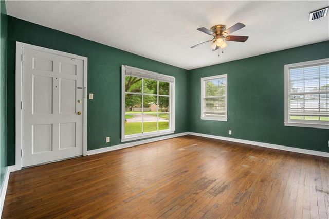 111 Esplanade Avenue, Mobile, AL 36606