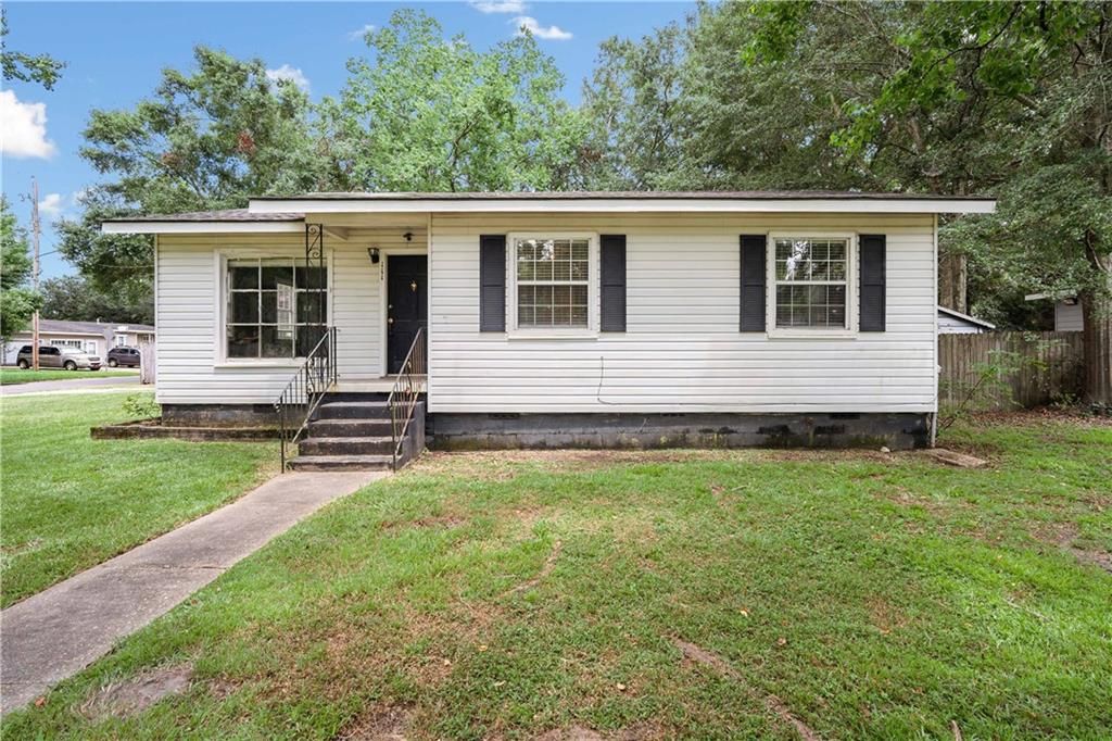 111 Esplanade Avenue, Mobile, AL 36606