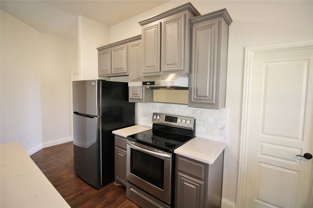 1532 Reagan Avenue, Waxahachie, TX 75165