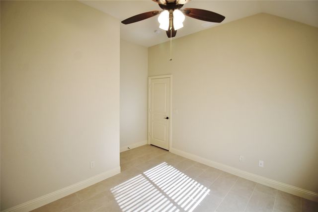 1532 Reagan Avenue, Waxahachie, TX 75165