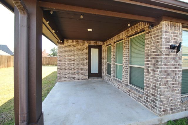 1532 Reagan Avenue, Waxahachie, TX 75165