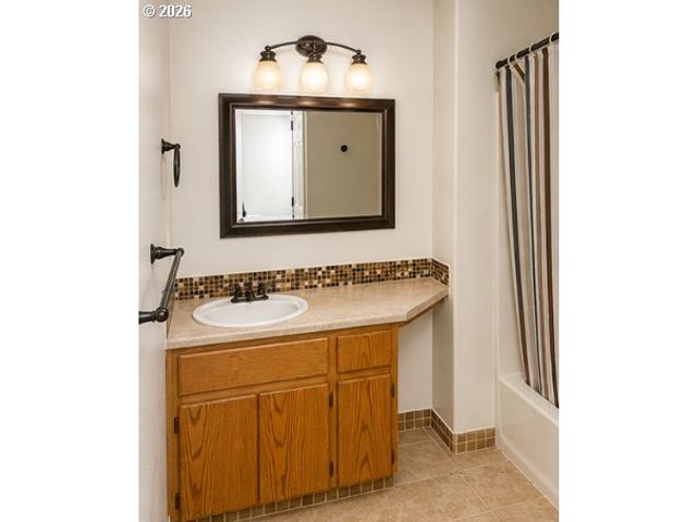 2124 Ne 77TH Ave, Vancouver, WA 98664