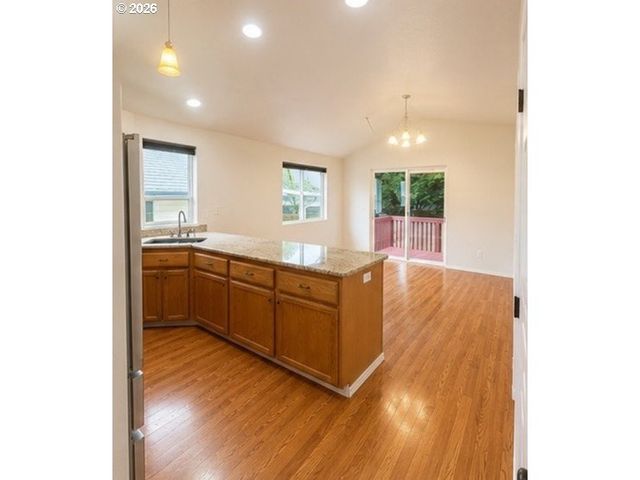 2124 Ne 77TH Ave, Vancouver, WA 98664