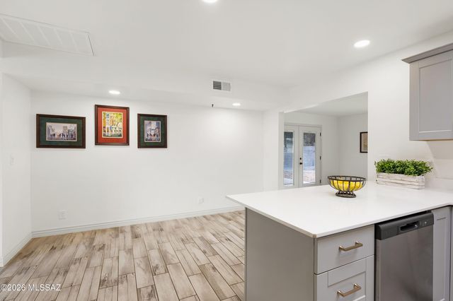 8420 E Stella Road, Tucson, AZ 85730