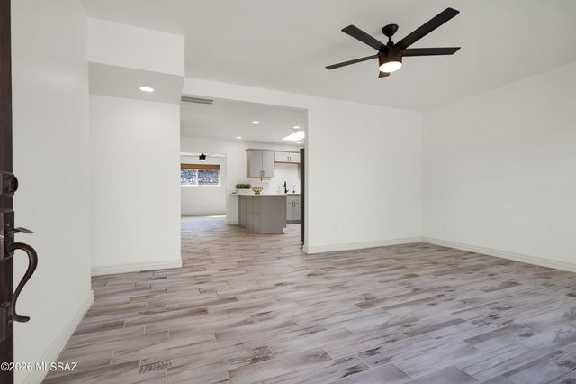 8420 E Stella Road, Tucson, AZ 85730