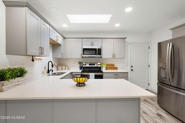 8420 E Stella Road, Tucson, AZ 85730