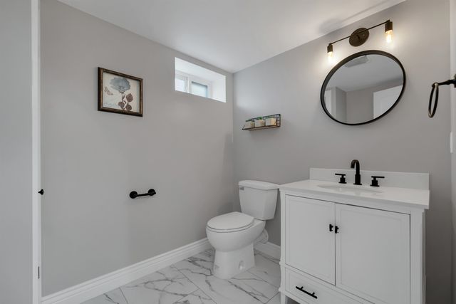 17 Winchester Street, Portsmouth, NH 03801