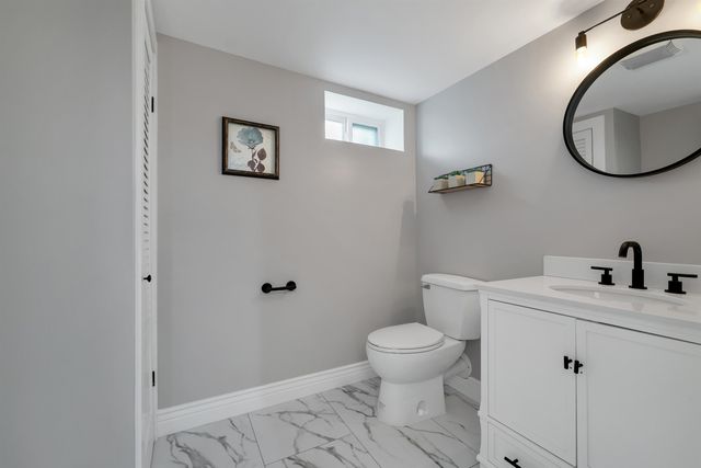 17 Winchester Street, Portsmouth, NH 03801