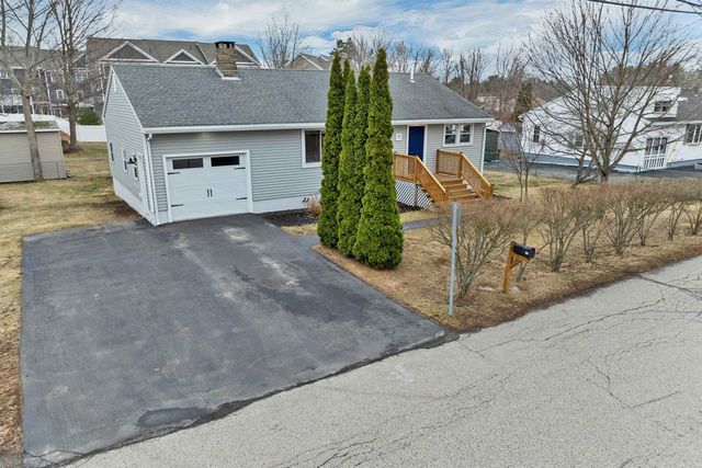 17 Winchester Street, Portsmouth, NH 03801