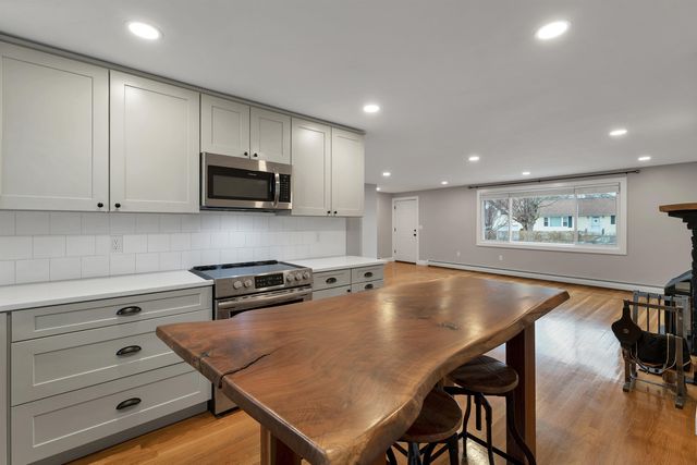 17 Winchester Street, Portsmouth, NH 03801