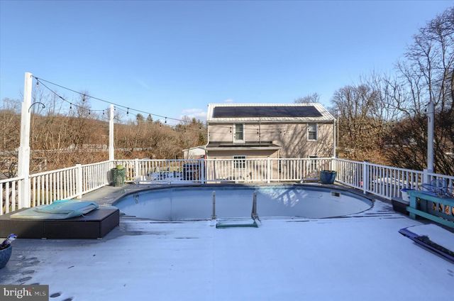 1985 OLD MILL RD, Marysville, PA 17053