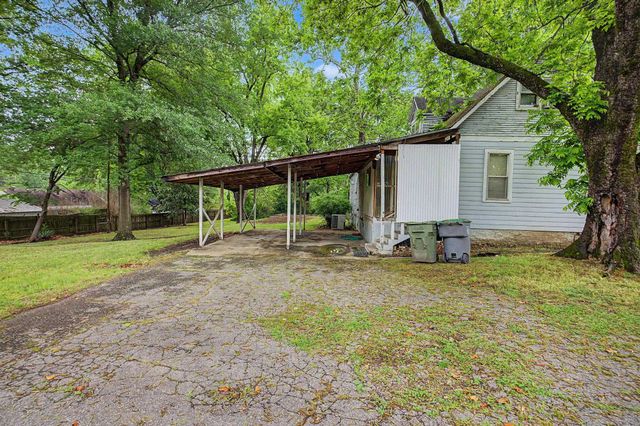 790 COLONIAL RD, Memphis, TN 38117