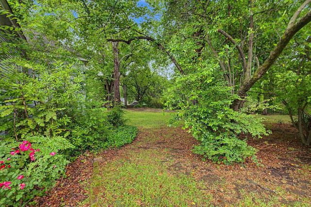 790 COLONIAL RD, Memphis, TN 38117