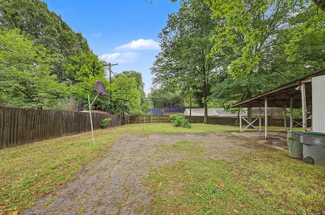 790 COLONIAL RD, Memphis, TN 38117