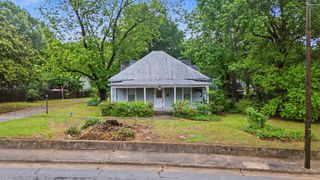 790 COLONIAL RD, Memphis, TN 38117