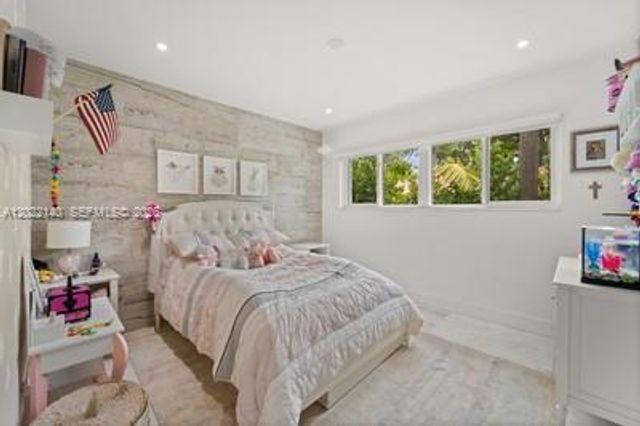 721 Bird Rd, Coral Gables, FL 33146