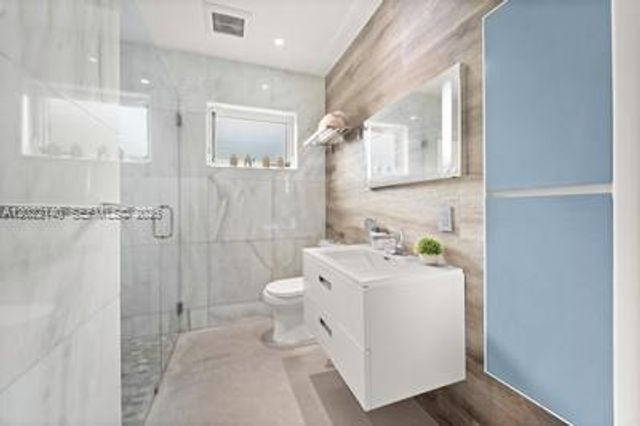 721 Bird Rd, Coral Gables, FL 33146