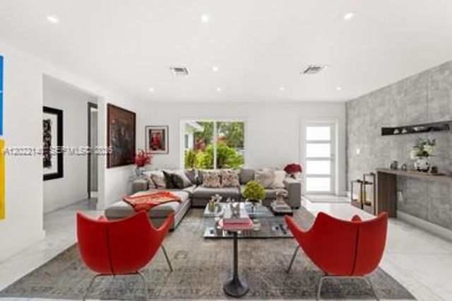 721 Bird Rd, Coral Gables, FL 33146