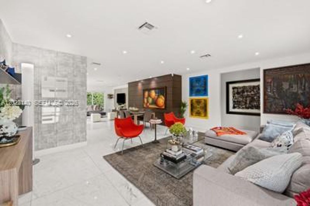 721 Bird Rd, Coral Gables, FL 33146