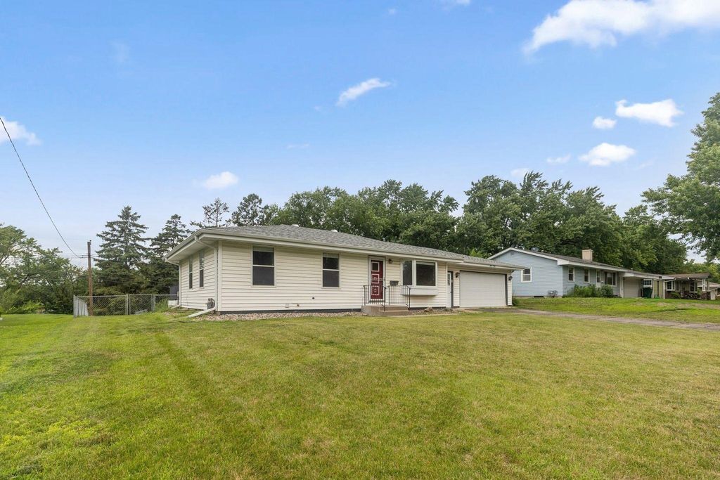 8508 Rich Avenue S, Bloomington, MN 55437 — exterior