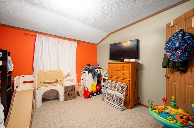 4369 E SR 26, Hartford City, IN 47348