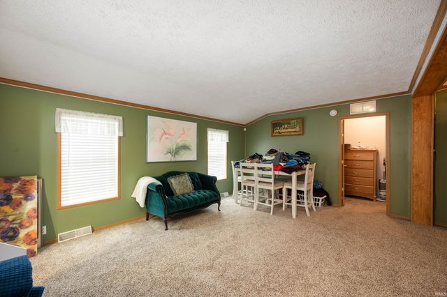 4369 E SR 26, Hartford City, IN 47348