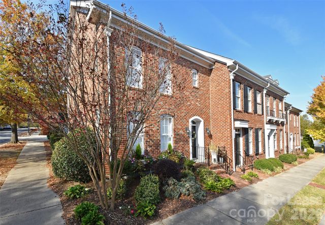 8643 Beaver Creek Drive, Charlotte, NC 28269