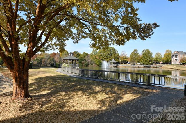 8643 Beaver Creek Drive, Charlotte, NC 28269