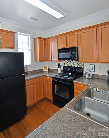 8643 Beaver Creek Drive, Charlotte, NC 28269