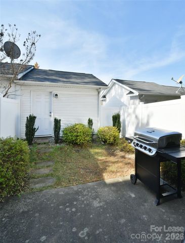 8643 Beaver Creek Drive, Charlotte, NC 28269
