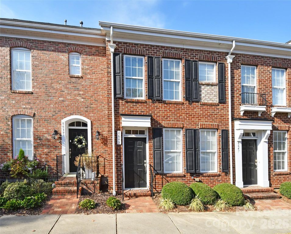 8643 Beaver Creek Drive, Charlotte, NC 28269