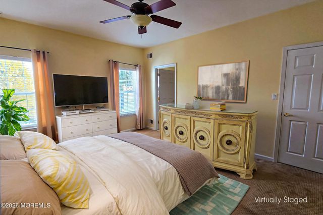 42 Kensington Road, Manchester, NJ 08759