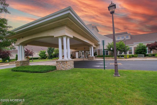 42 Kensington Road, Manchester, NJ 08759