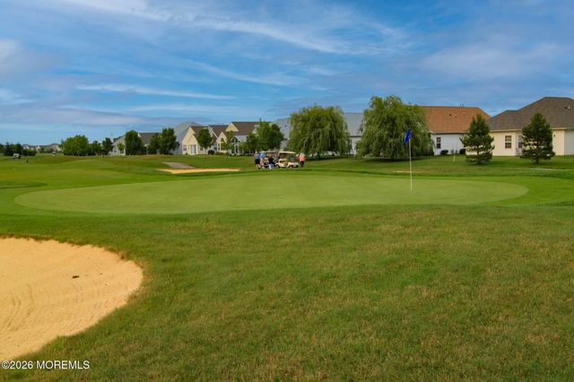 42 Kensington Road, Manchester, NJ 08759