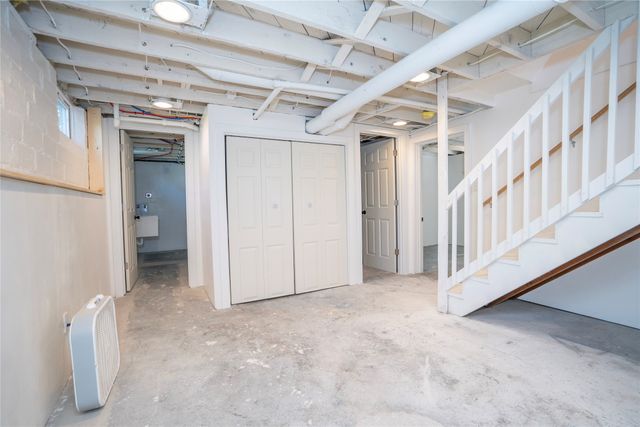 217 E 14th Street N, Newton, IA 50208