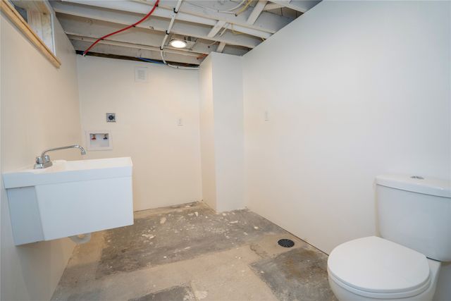 217 E 14th Street N, Newton, IA 50208