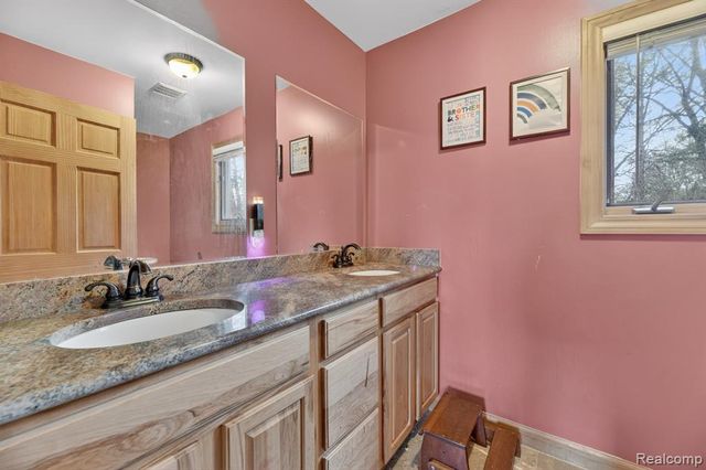 3845 Lake Lapeer Drive, Metamora, MI 48455