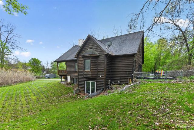 3845 Lake Lapeer Drive, Metamora, MI 48455