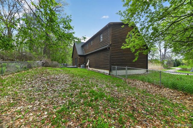 3845 Lake Lapeer Drive, Metamora, MI 48455