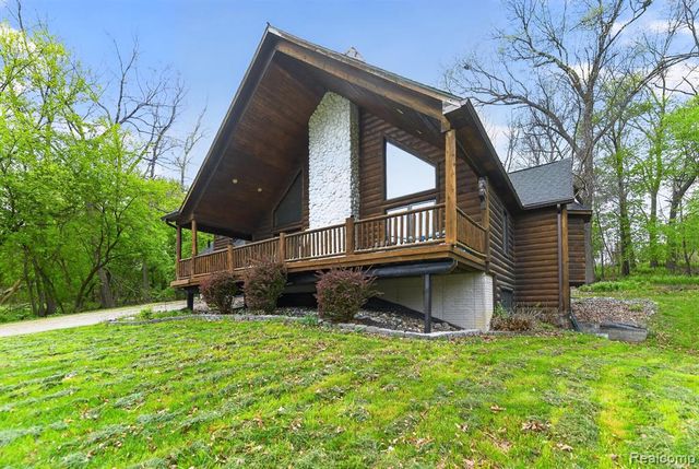 3845 Lake Lapeer Drive, Metamora, MI 48455