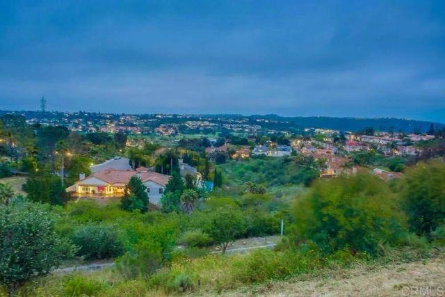 7046 Via Ostiones, Carlsbad, CA 92009