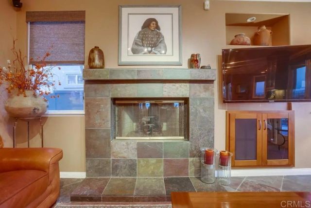 7046 Via Ostiones, Carlsbad, CA 92009