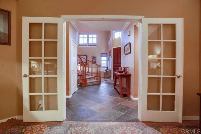 7046 Via Ostiones, Carlsbad, CA 92009